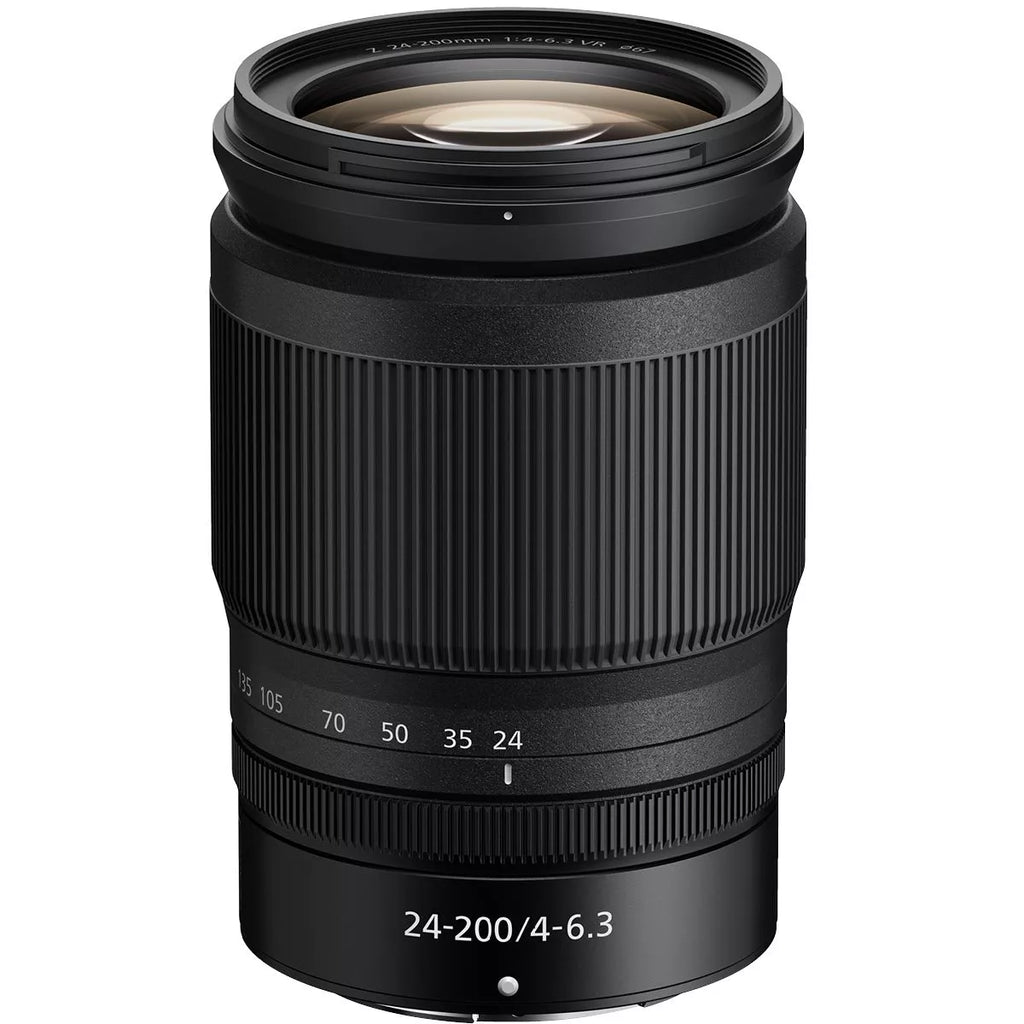 Nikon Z6 II + Z 24-200 mm f/4–6,3 VR